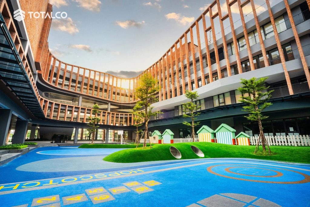 Trường Qt gia lâm 10